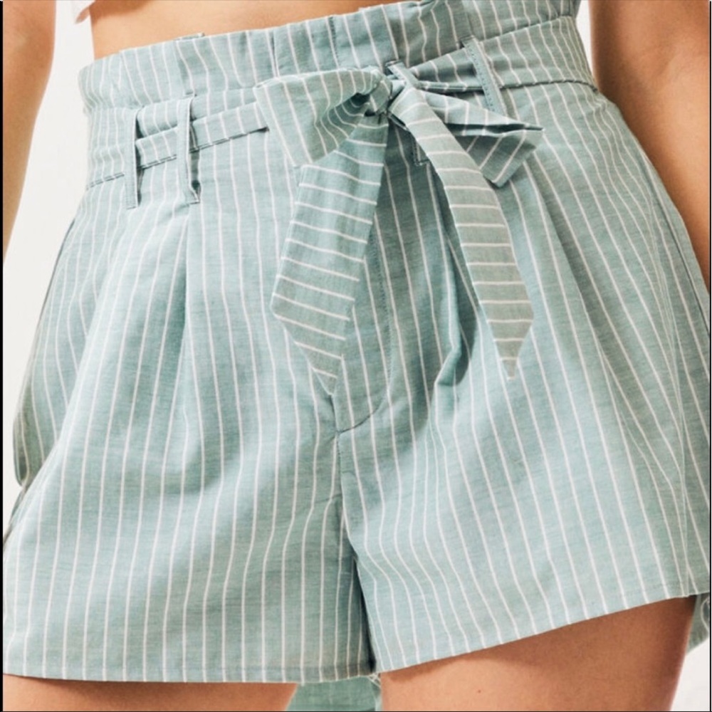 Lottie Moss Paperbag Waist Shorts
